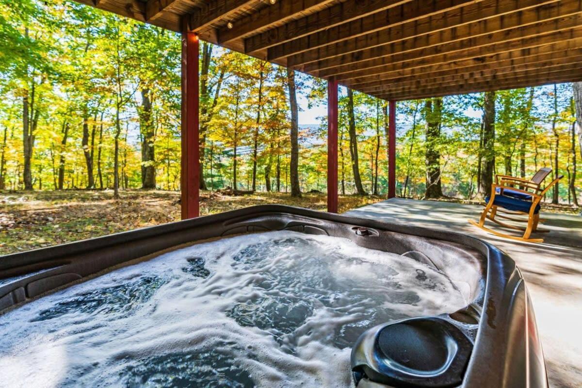 Hot Tub, Large Deck, Wifi, Fire Pit At Chalet Cabin Morton Grove ภายนอก รูปภาพ